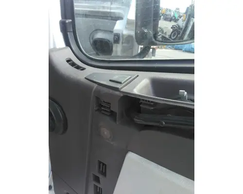 VOLVO VNM 1999-2020 DOOR ASSEMBLY, FRONT