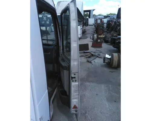 VOLVO VNM 1999-2020 DOOR ASSEMBLY, FRONT