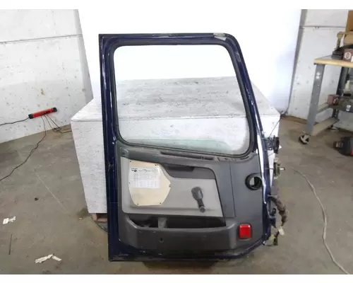 VOLVO VNM 1999-2020 DOOR ASSEMBLY, FRONT