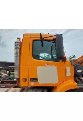 VOLVO VNM 1999-2020 DOOR ASSEMBLY, FRONT