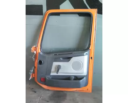 VOLVO VNM 1999-2020 DOOR ASSEMBLY, FRONT