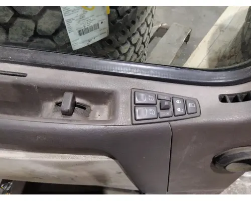 VOLVO VNM 1999-2020 DOOR ASSEMBLY, FRONT