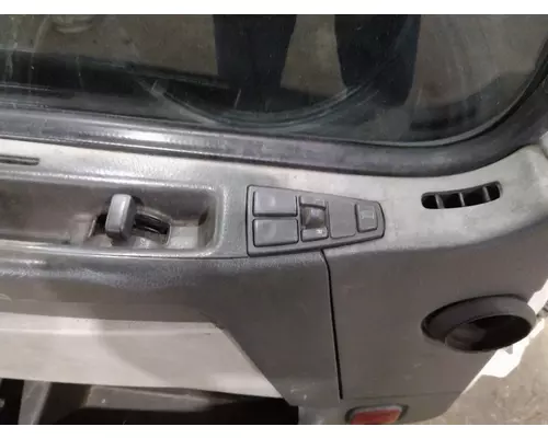 VOLVO VNM 1999-2020 DOOR ASSEMBLY, FRONT