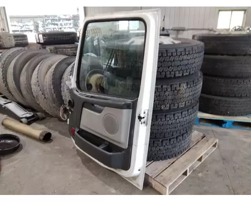 VOLVO VNM 1999-2020 DOOR ASSEMBLY, FRONT