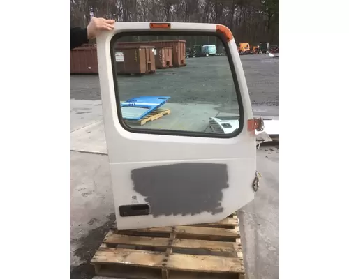 VOLVO VNM 1999-2020 DOOR ASSEMBLY, FRONT