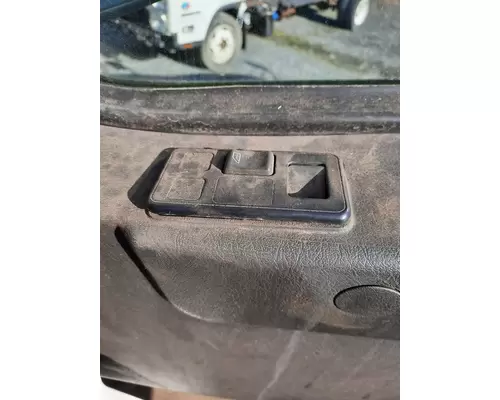 VOLVO VNM 1999-2020 DOOR ASSEMBLY, FRONT
