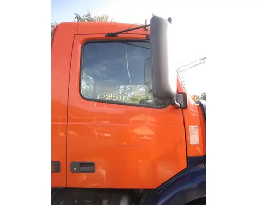 VOLVO VNM 1999-2020 DOOR ASSEMBLY, FRONT