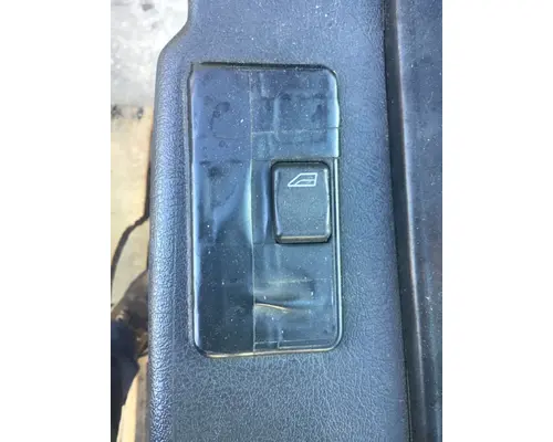 VOLVO VNM 1999-2020 DOOR ASSEMBLY, FRONT