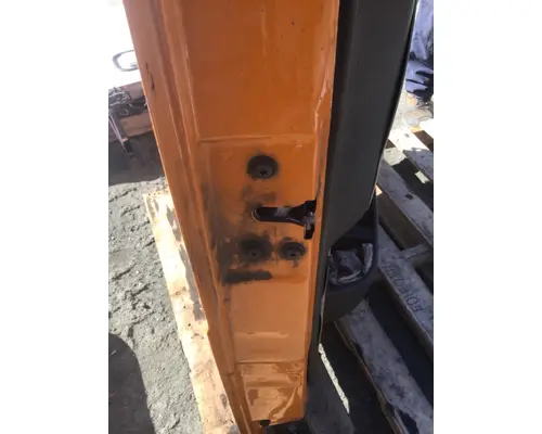 VOLVO VNM 1999-2020 DOOR ASSEMBLY, FRONT