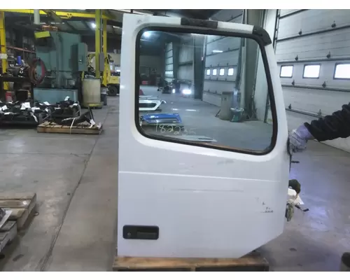 VOLVO VNM 1999-2020 DOOR ASSEMBLY, FRONT