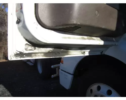 VOLVO VNM 1999-2020 DOOR ASSEMBLY, FRONT