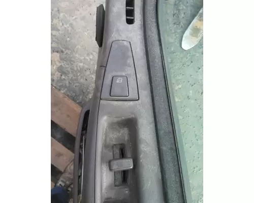 VOLVO VNM 1999-2020 DOOR ASSEMBLY, FRONT