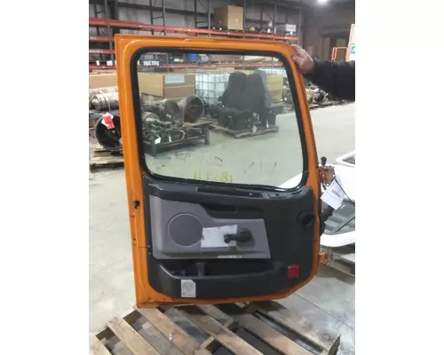 VOLVO VNM 1999-2020 DOOR ASSEMBLY, FRONT