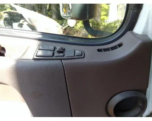 VOLVO VNM 1999-2020 DOOR ASSEMBLY, FRONT