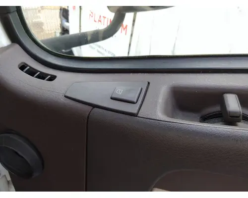 VOLVO VNM 1999-2020 DOOR ASSEMBLY, FRONT