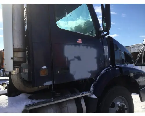 VOLVO VNM 1999-2020 DOOR ASSEMBLY, FRONT