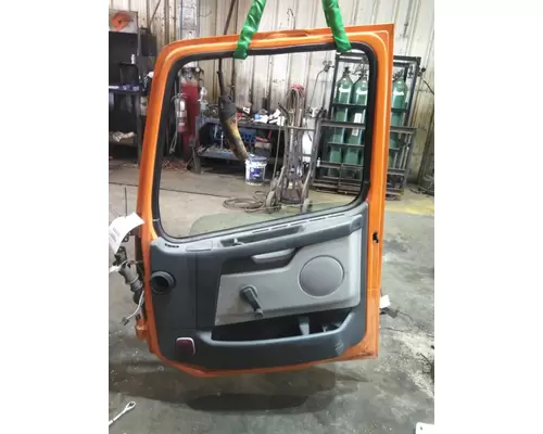VOLVO VNM 1999-2020 DOOR ASSEMBLY, FRONT