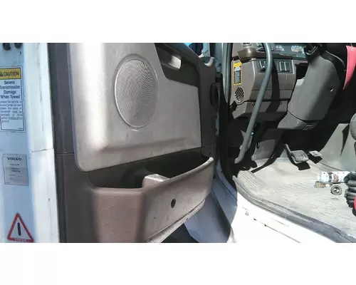 VOLVO VNM 1999-2020 DOOR ASSEMBLY, FRONT