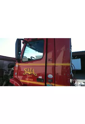 VOLVO VNM 1999-2020 DOOR ASSEMBLY, FRONT