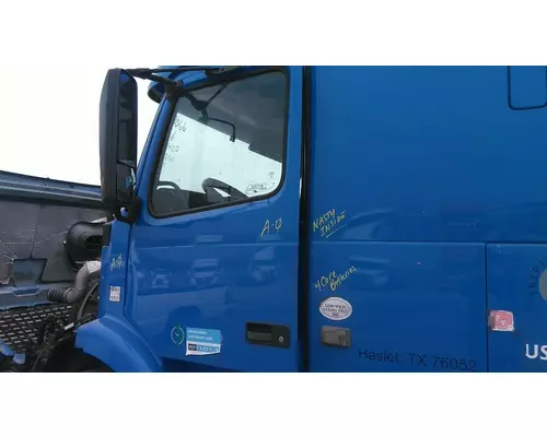 VOLVO VNM 1999-2020 DOOR ASSEMBLY, FRONT
