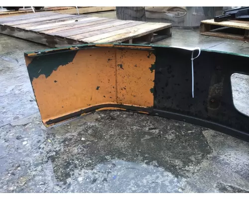 VOLVO VNM 2004-2017 BUMPER ASSEMBLY, FRONT
