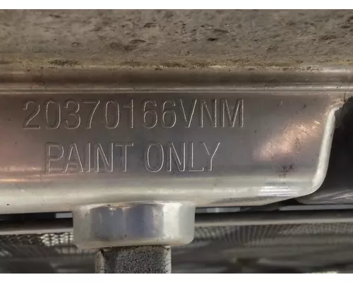 VOLVO VNM 2004-2020 GRILLE