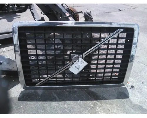 VOLVO VNM 2004-2020 GRILLE