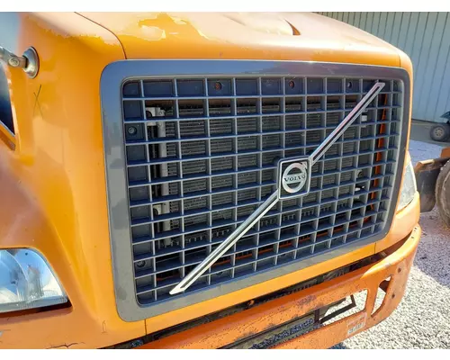 VOLVO VNM 2004-2020 GRILLE