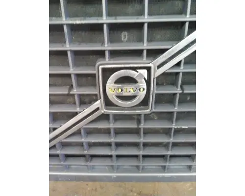 VOLVO VNM 2004-2020 GRILLE