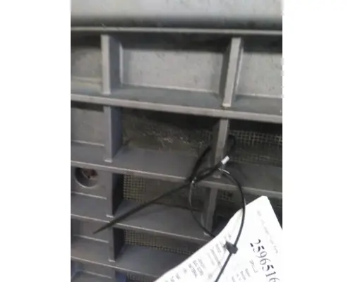 VOLVO VNM 2004-2020 GRILLE