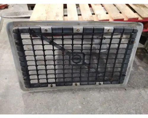 VOLVO VNM 2004-2020 GRILLE