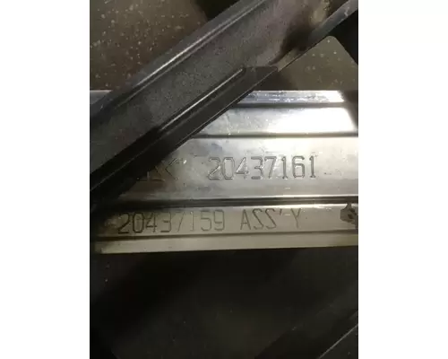 VOLVO VNM 2004-2020 GRILLE