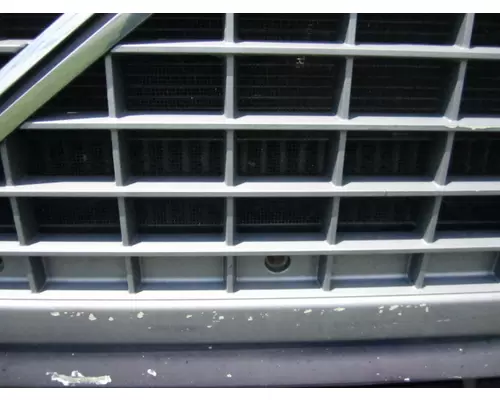 VOLVO VNM 2004-2020 GRILLE
