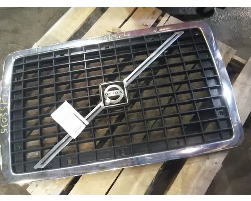 VOLVO VNM 2004-2020 GRILLE