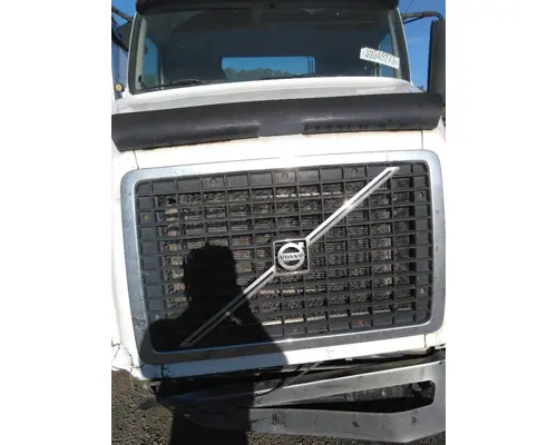 VOLVO VNM 2004-2020 GRILLE