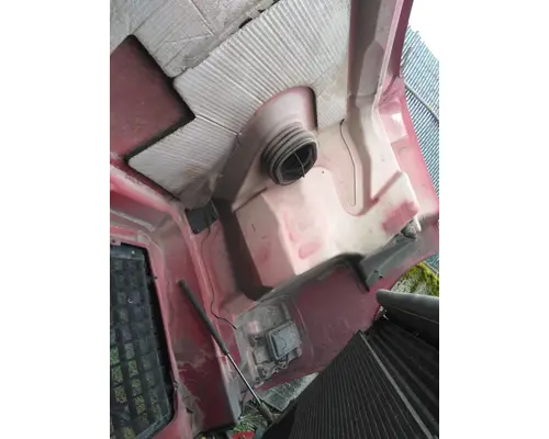 VOLVO VNM 2004-2020 HOOD