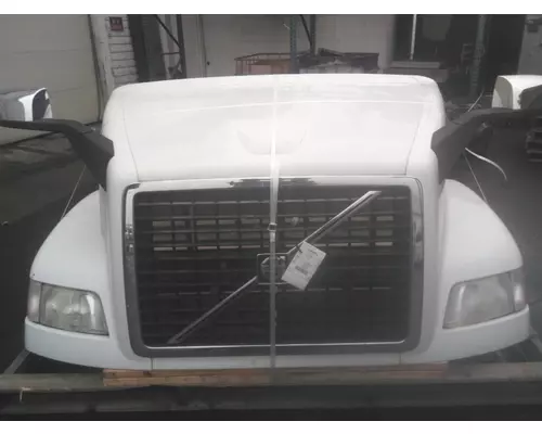 VOLVO VNM 2004-2020 HOOD