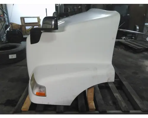 VOLVO VNM 2004-2020 HOOD