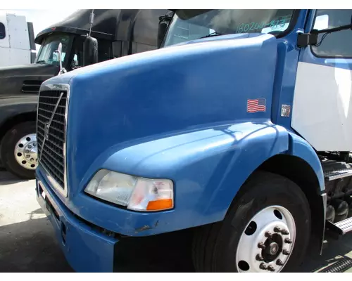 VOLVO VNM 2004-2020 HOOD