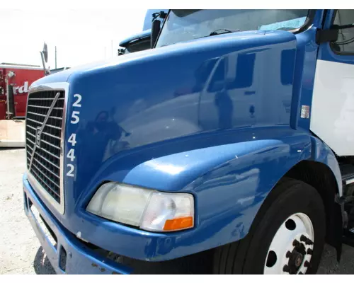 VOLVO VNM 2004-2020 HOOD