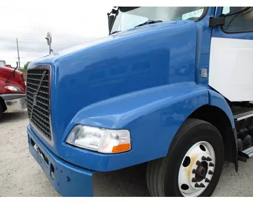 VOLVO VNM 2004-2020 HOOD