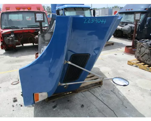 VOLVO VNM 2004-2020 HOOD