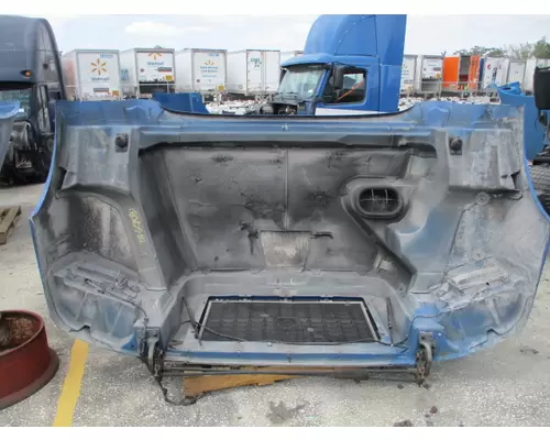 VOLVO VNM 2004-2020 HOOD