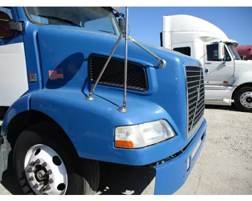 VOLVO VNM 2004-2020 HOOD