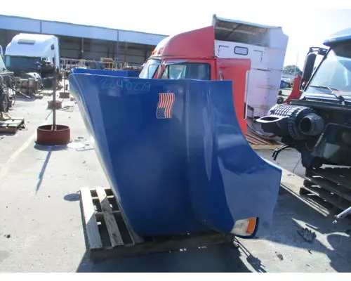 VOLVO VNM 2004-2020 HOOD