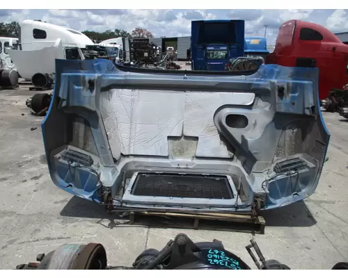 VOLVO VNM 2004-2020 HOOD