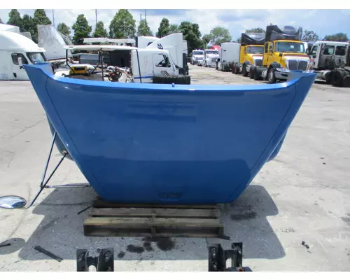 VOLVO VNM 2004-2020 HOOD