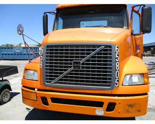 VOLVO VNM 2004-2020 HOOD