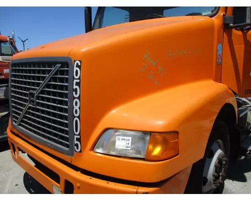 VOLVO VNM 2004-2020 HOOD