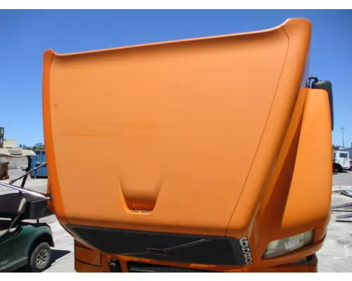 VOLVO VNM 2004-2020 HOOD